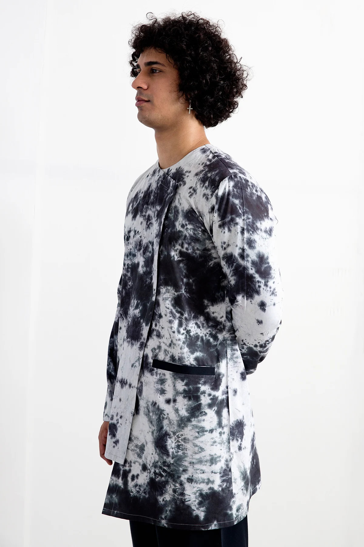 Amias -  Tie & Dye Asymmetrical Kurta with Pleated Pant Set - Image 3