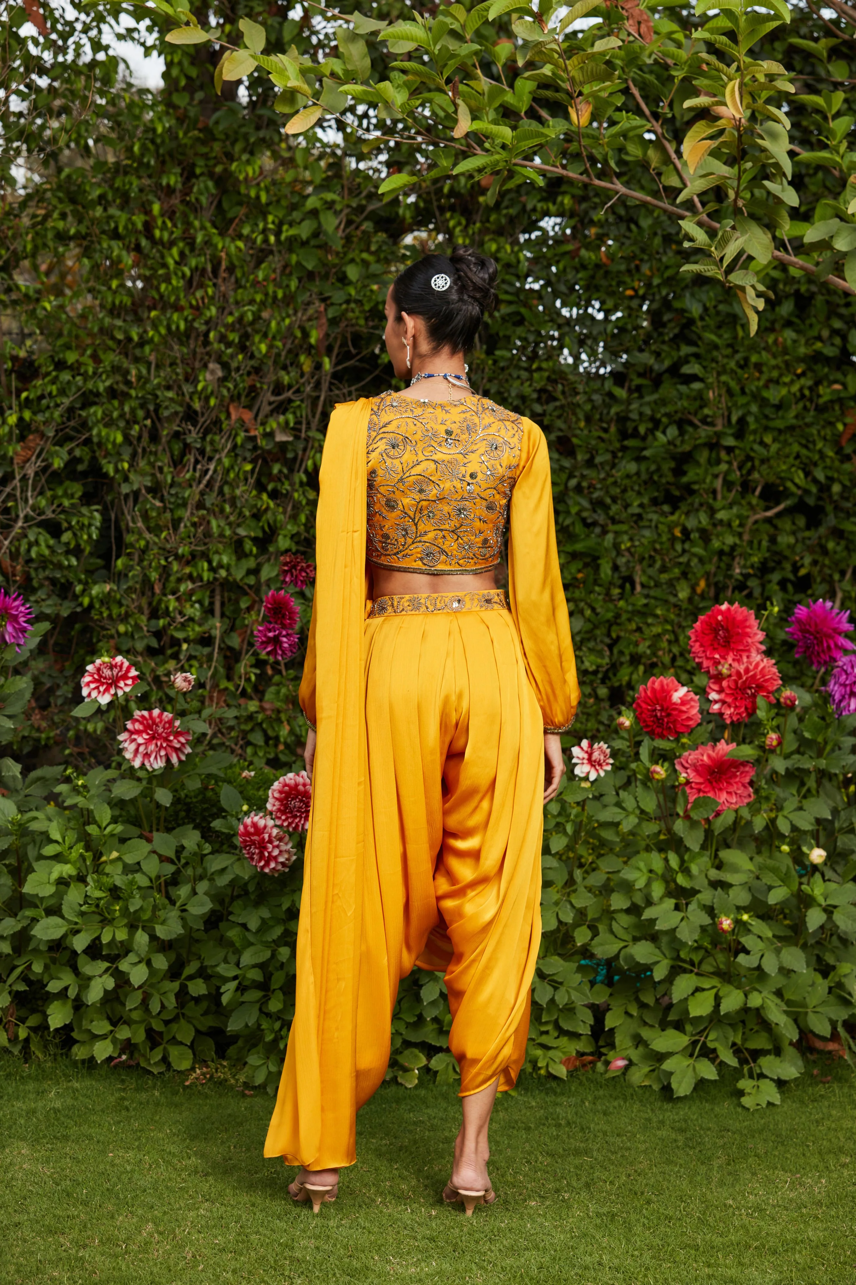 Anisa Concept Saree - Image 5