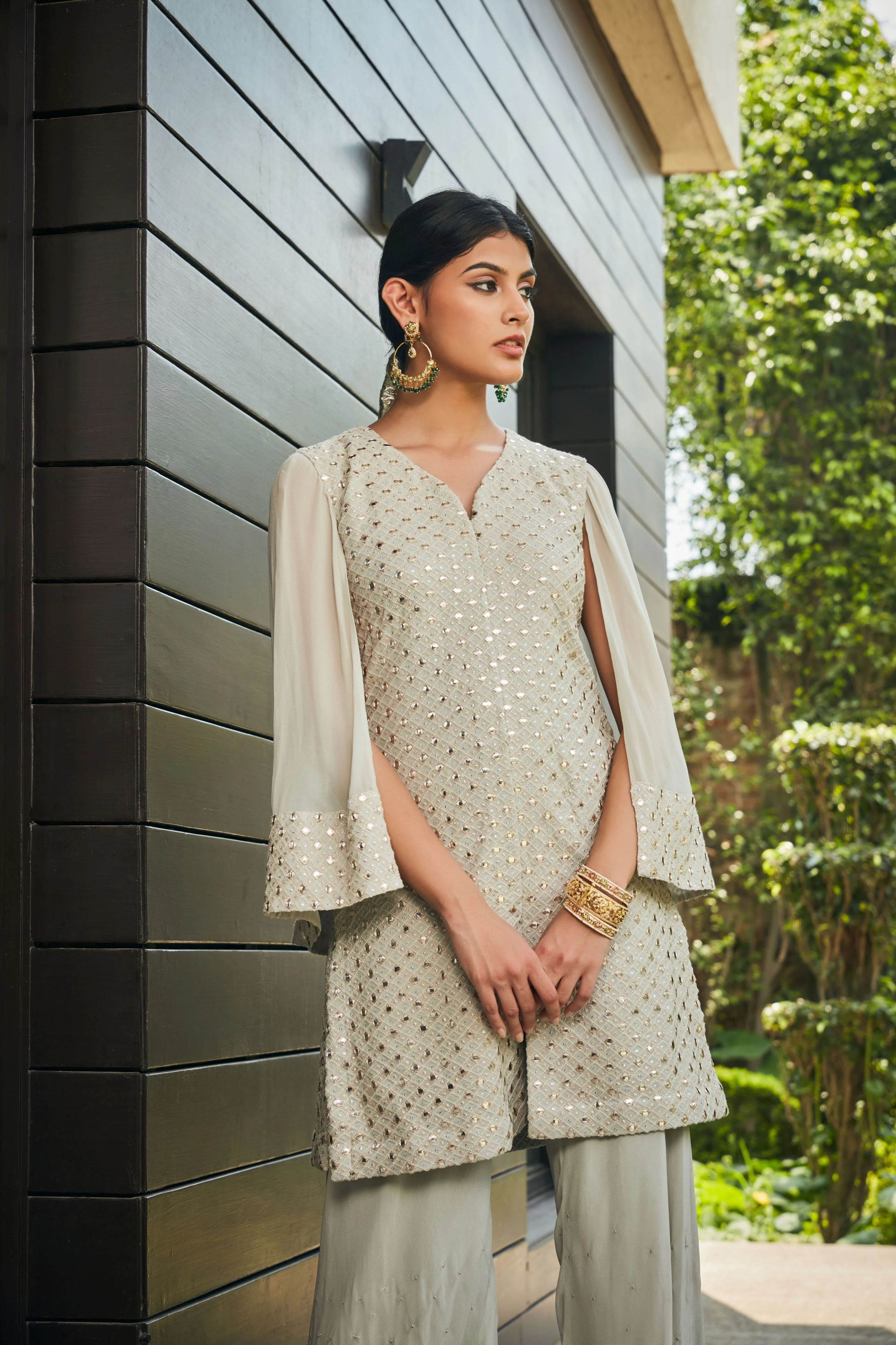 Cahaya Tunic with Flared Pants - Image 2
