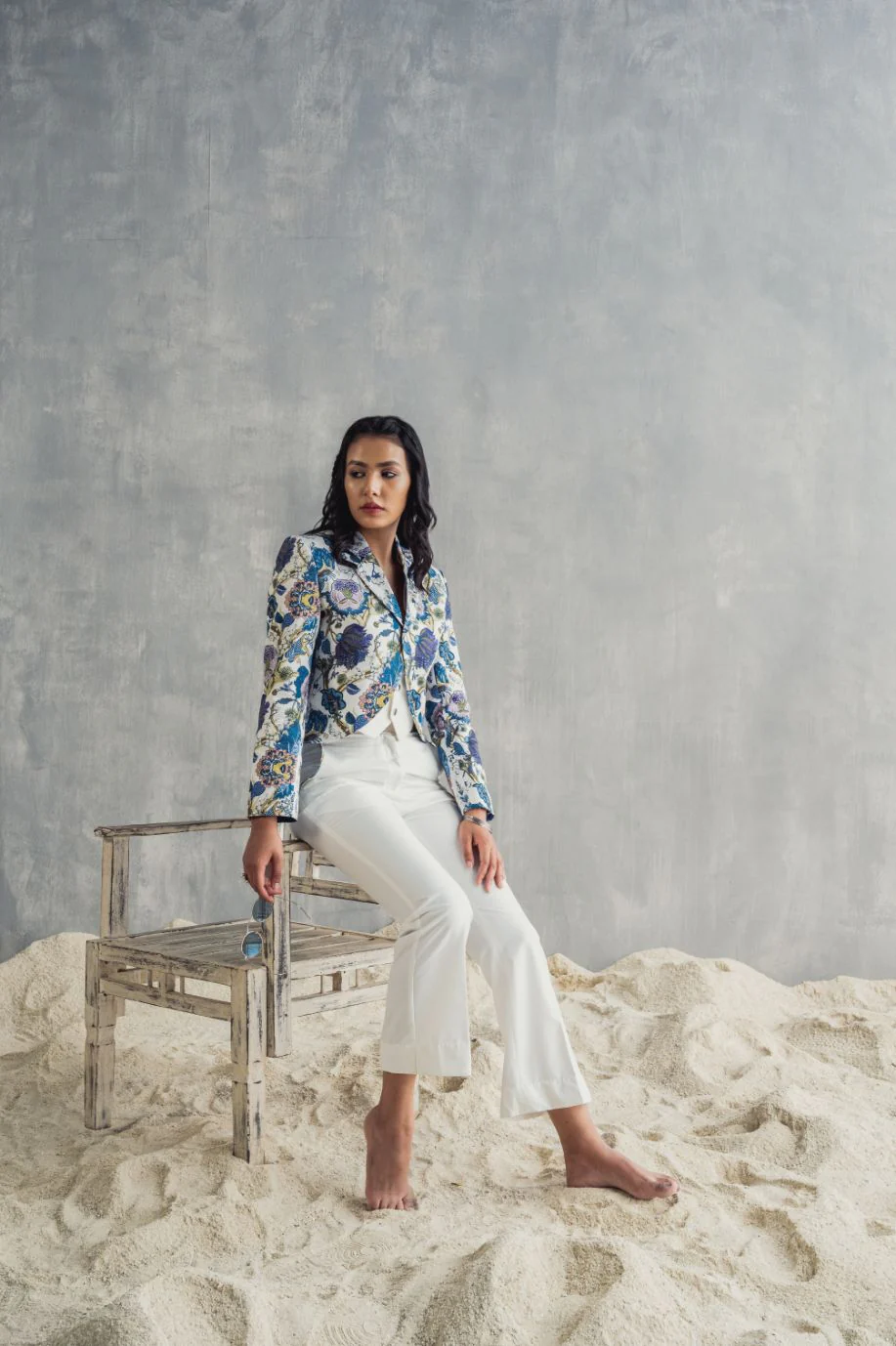 Cliantha -  Printed Layered Jacket Set With Bell Bottom - Image 5