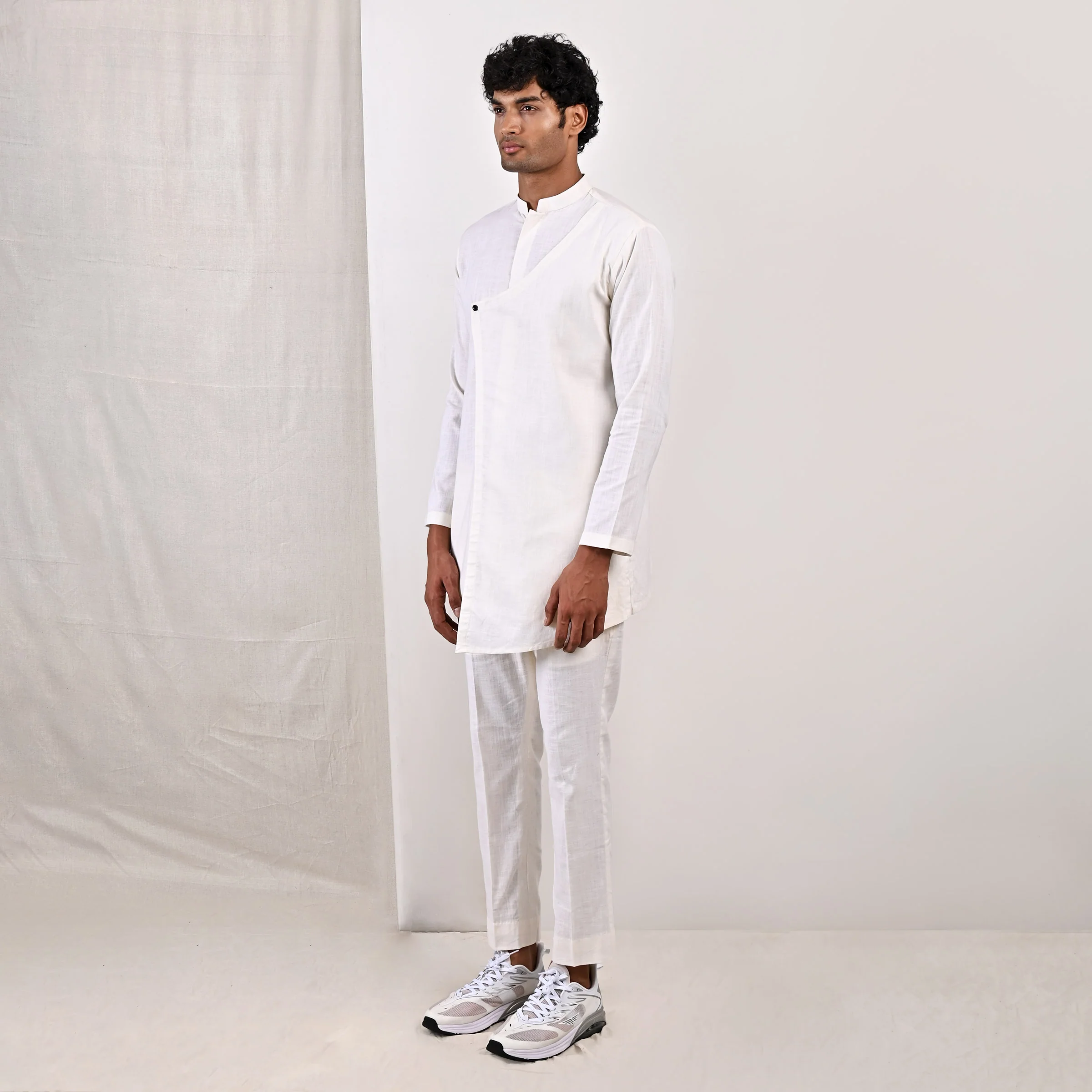 Conall - Off White Asymmetrical Short Kurta Set - Image 3
