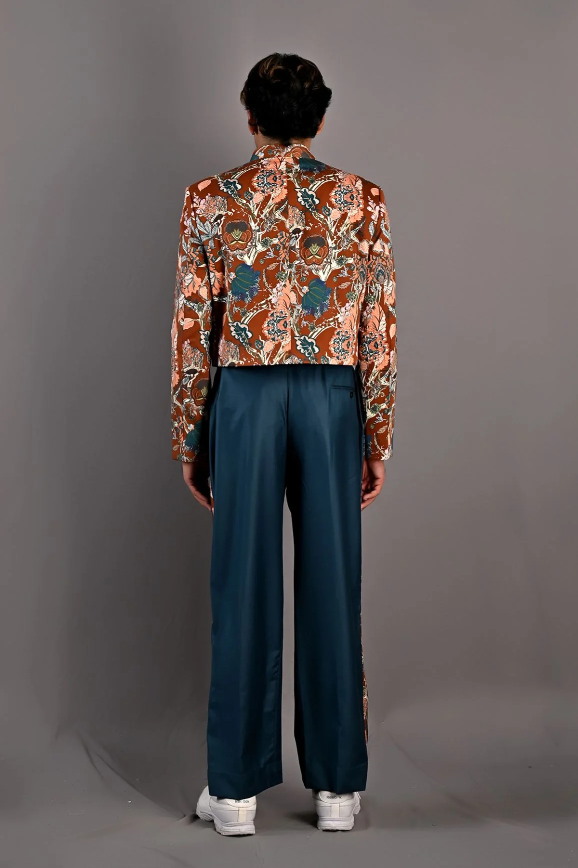Corey - Maroon & Multi Printed Short Jacket , Shirt & Pant Set - Image 3