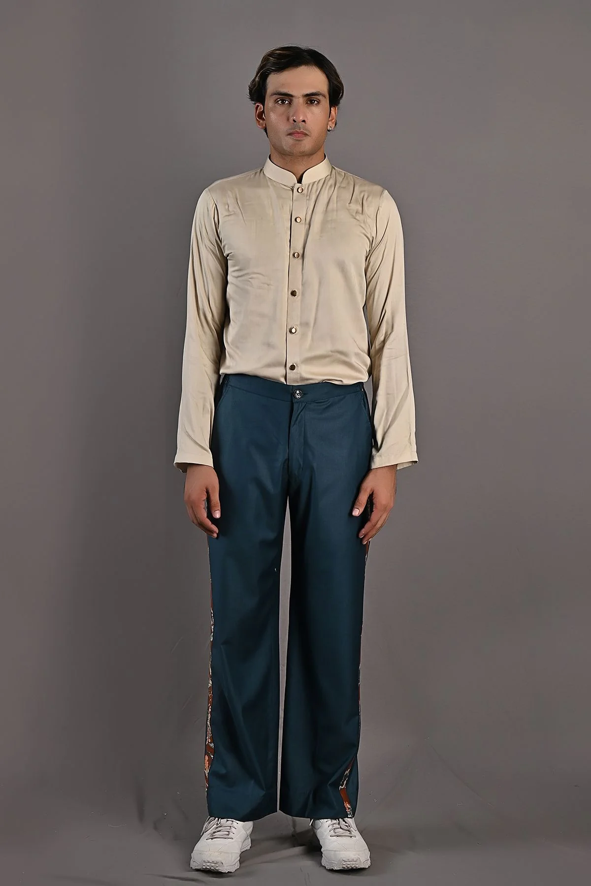 Corey - Maroon & Multi Printed Short Jacket , Shirt & Pant Set - Image 4