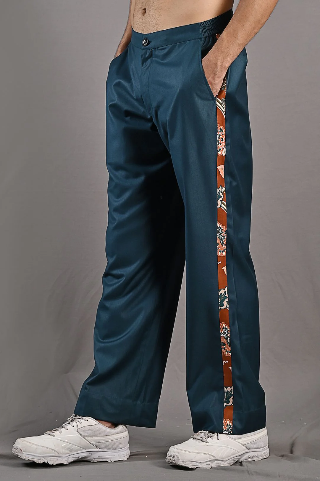 Corey - Maroon & Multi Printed Short Jacket , Shirt & Pant Set - Image 6