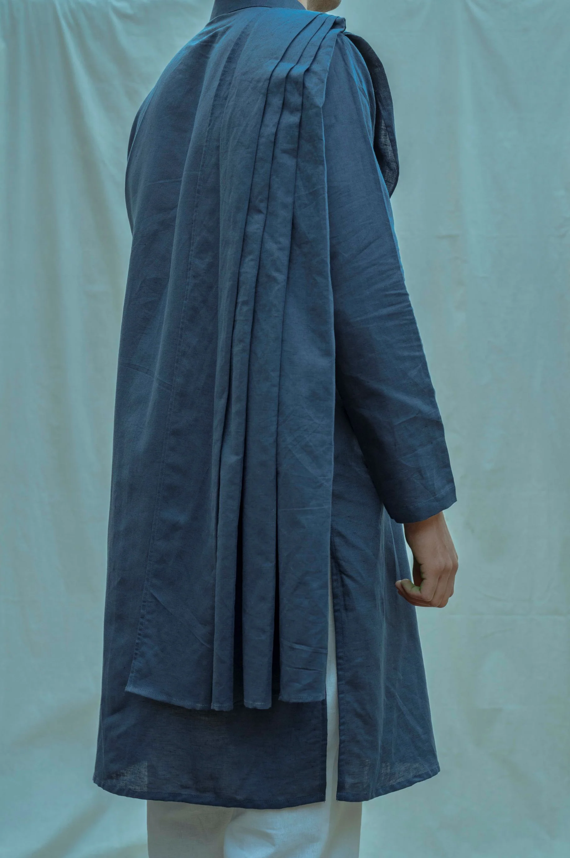 Cotton X Linen Back Pleated Kurta - Image 4