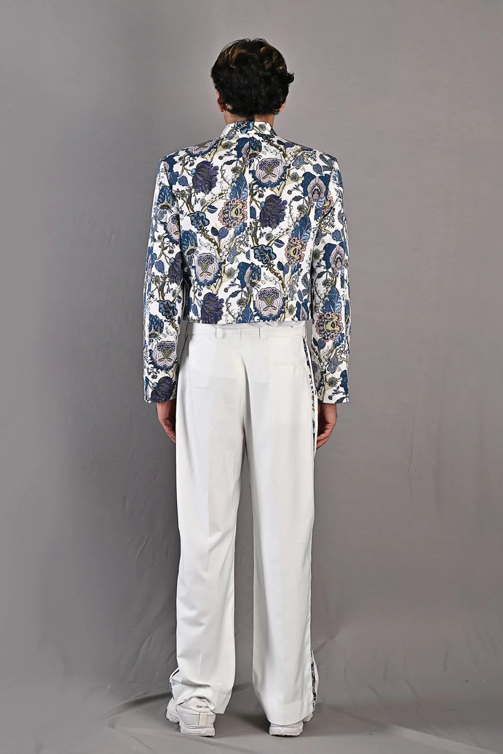 Dermot - Multi Blue Printed Short Jacket With Shirt & Pant Set - Image 3