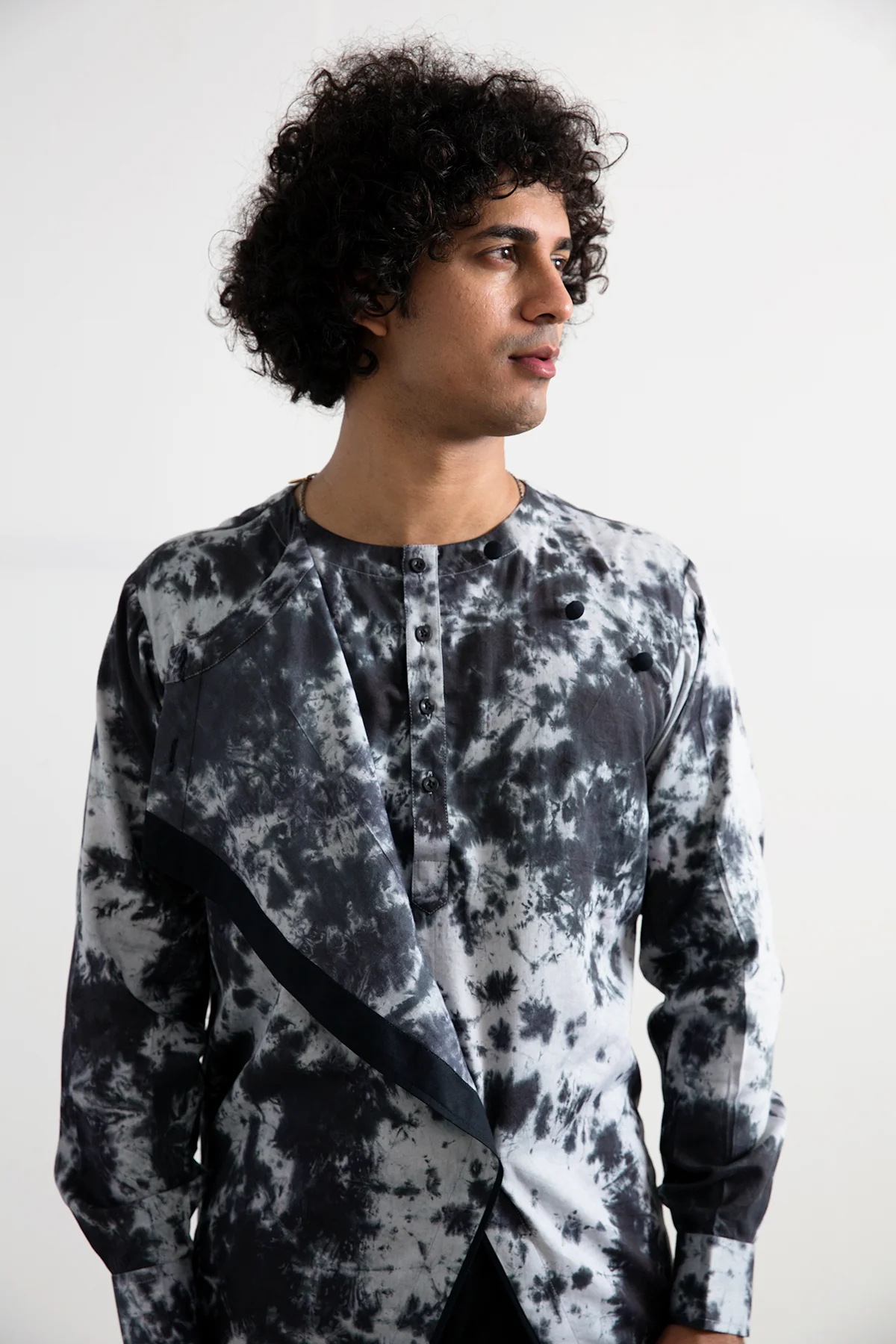 Eir- Tie & Dye Asymmetric Kurta - Image 2
