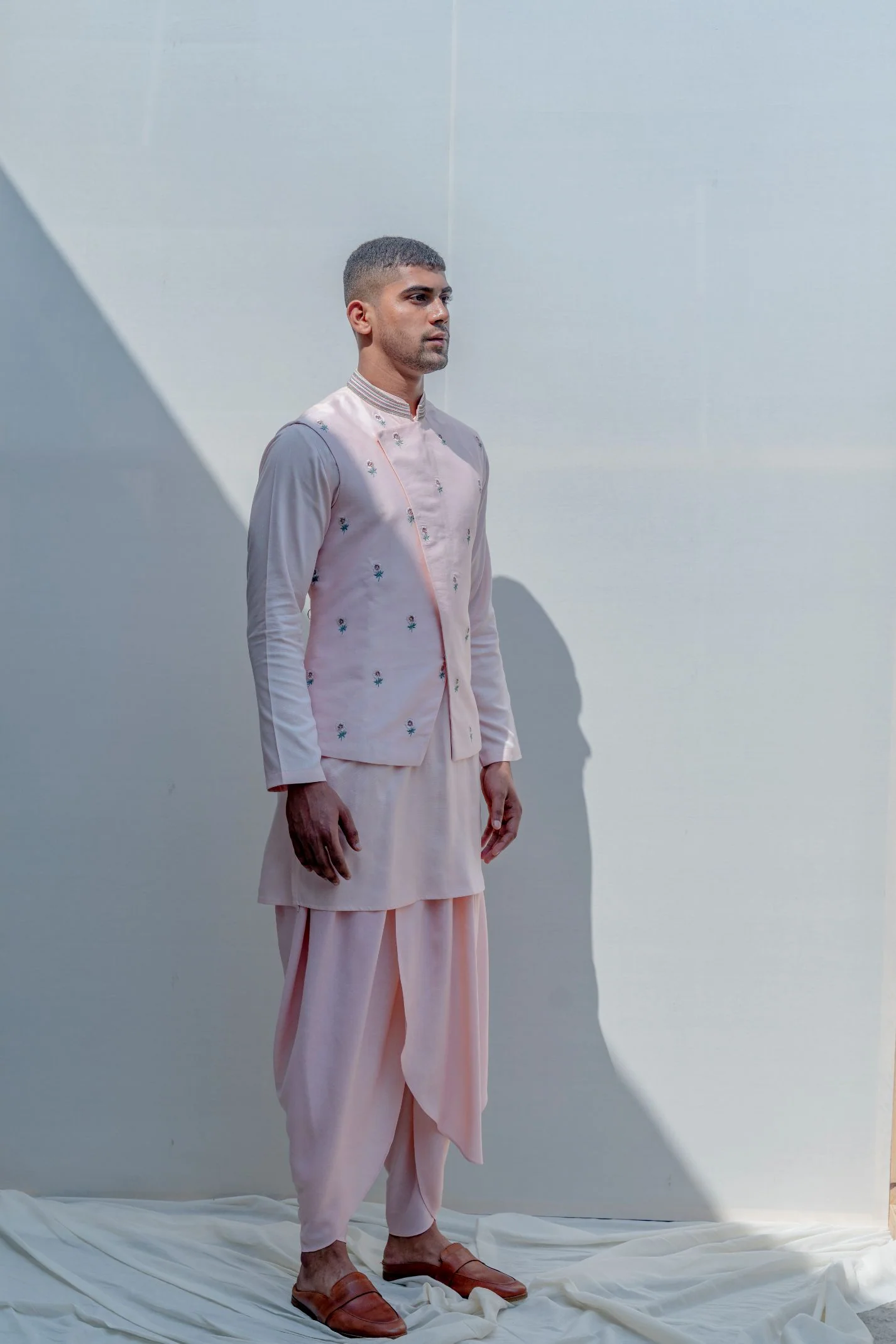 Exempler- Peach Floral Embroidered Nehru Jacket with Kurta Set - Image 4