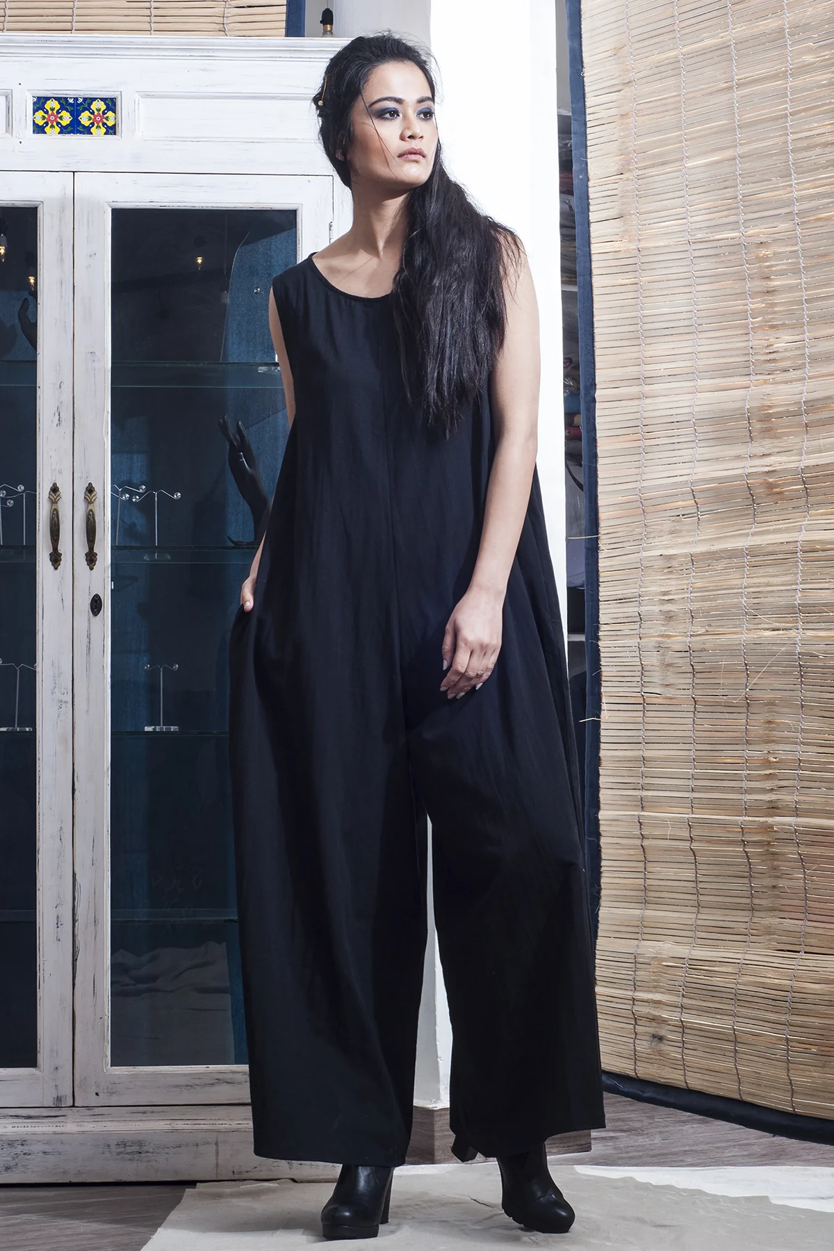 Gabi - Black Jumpsuit With Grey Floor Length Jacket - Image 4