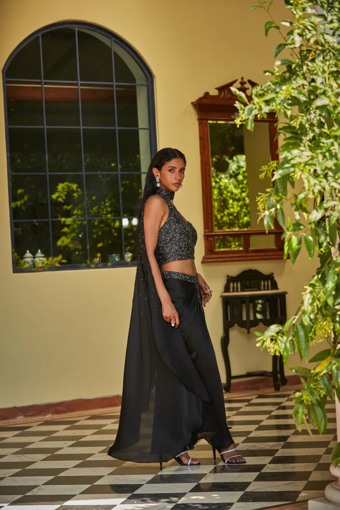 GiGi Black Concept Saree - Image 7