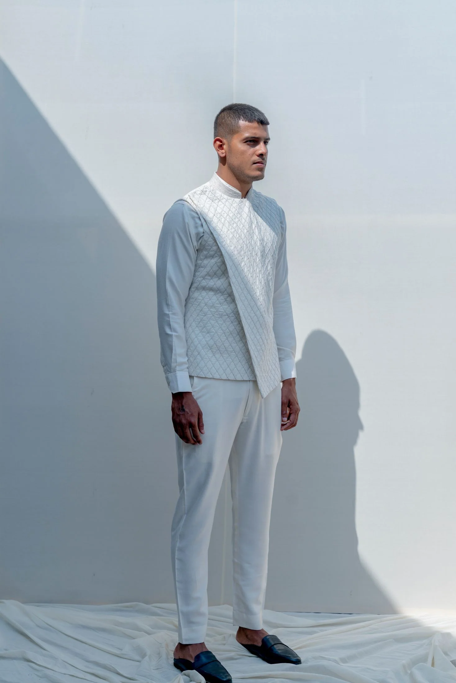 Gitano - Off-White Embroidered Nehru Jacket with Kurta Set - Image 3