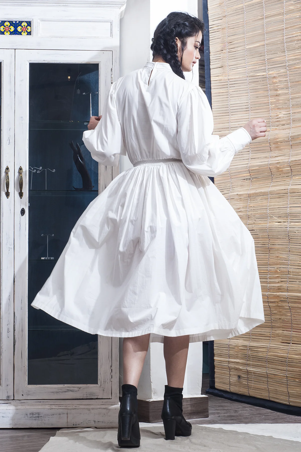 Harper - White Flared Dress With Long Sleeve - Image 5