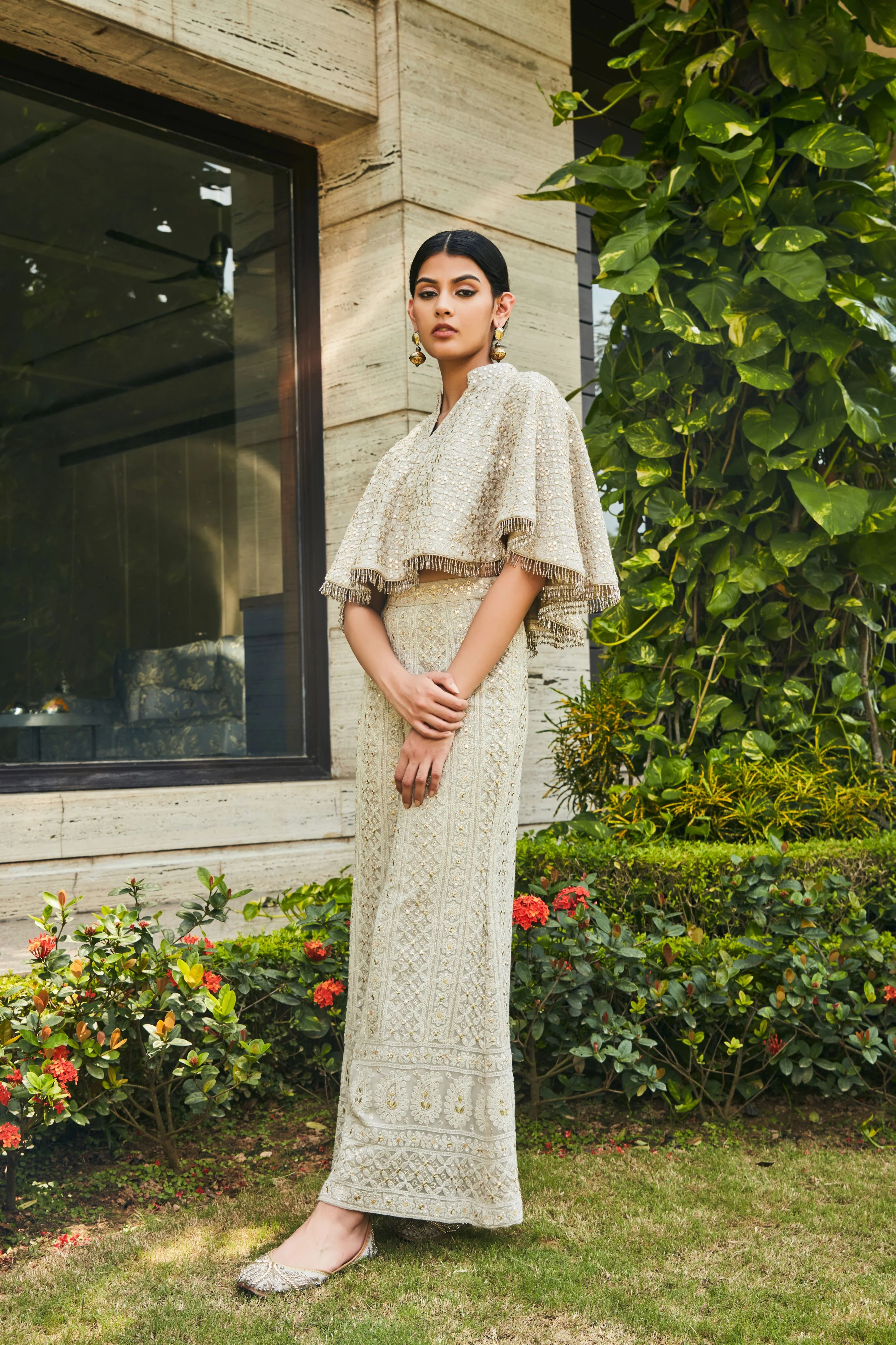Ila Cape with Flared Pants - Image 4