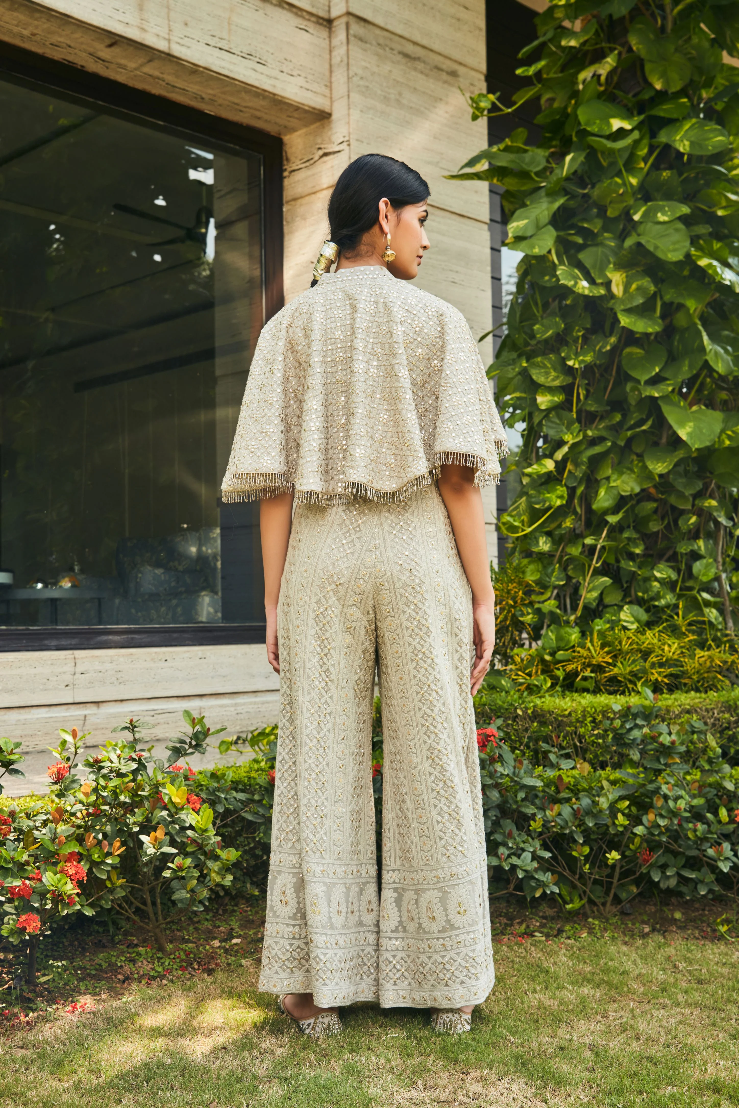 Ila Cape with Flared Pants - Image 5