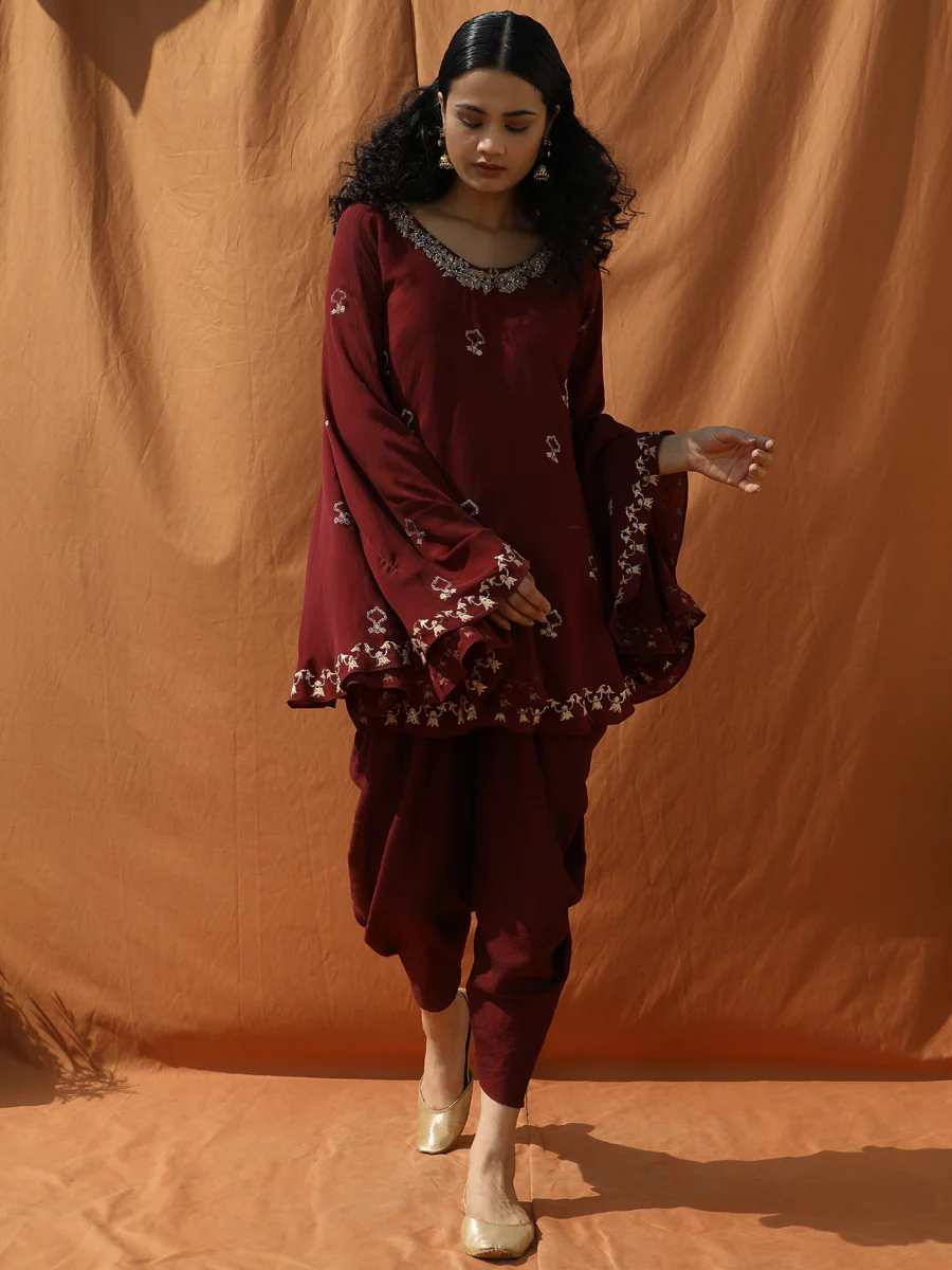 Opulent Poncho with Drape Dhoti Pants - Image 4
