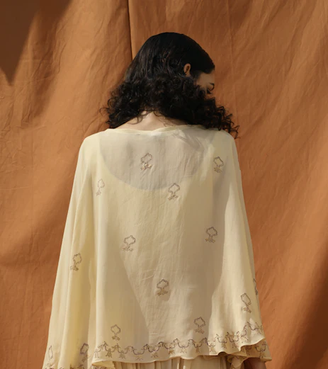 Off White Opulent Poncho with Drape Dhoti Pants - Image 3