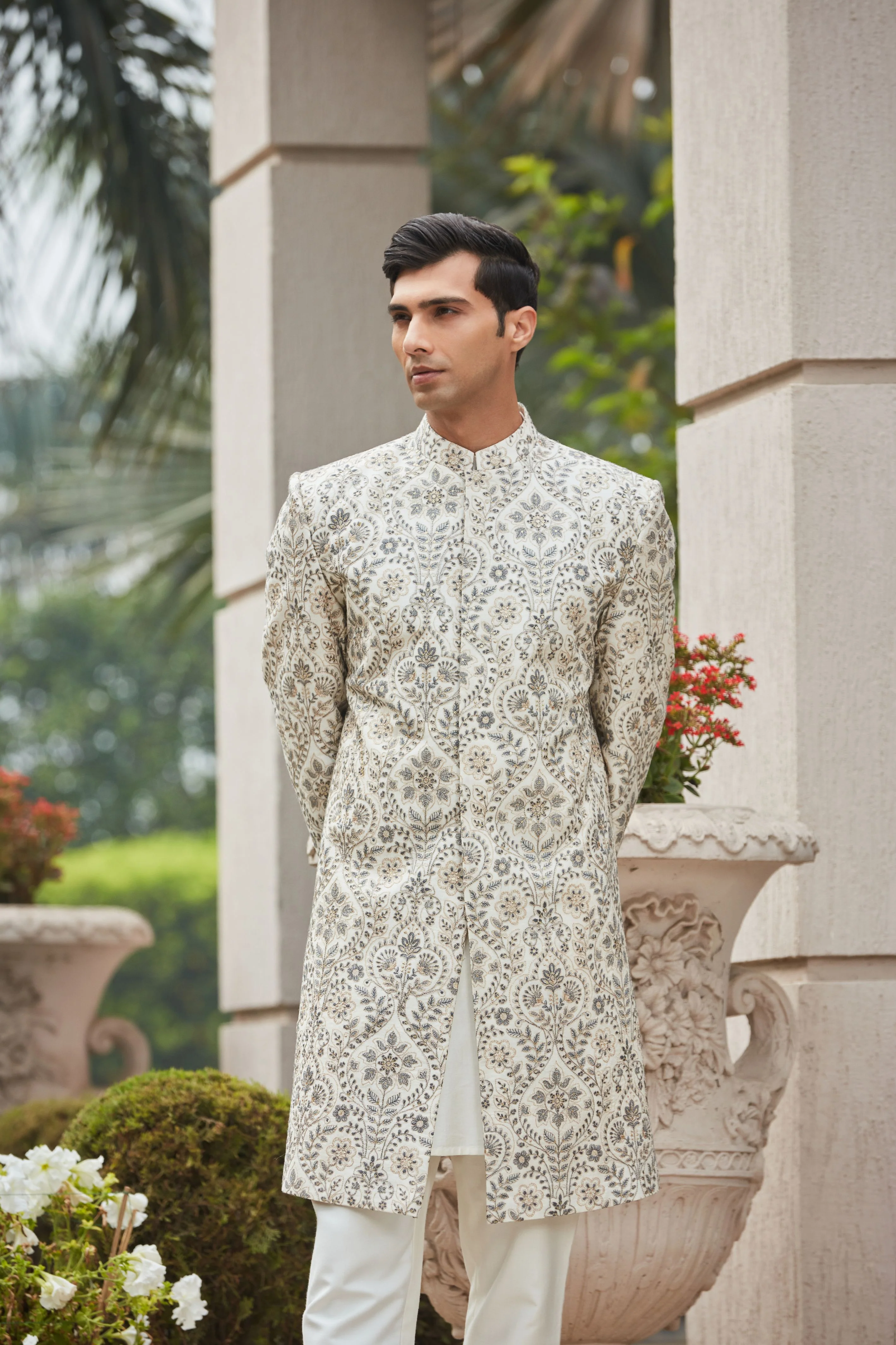 Laska Achkan Jacket With Kurta Set - Image 3