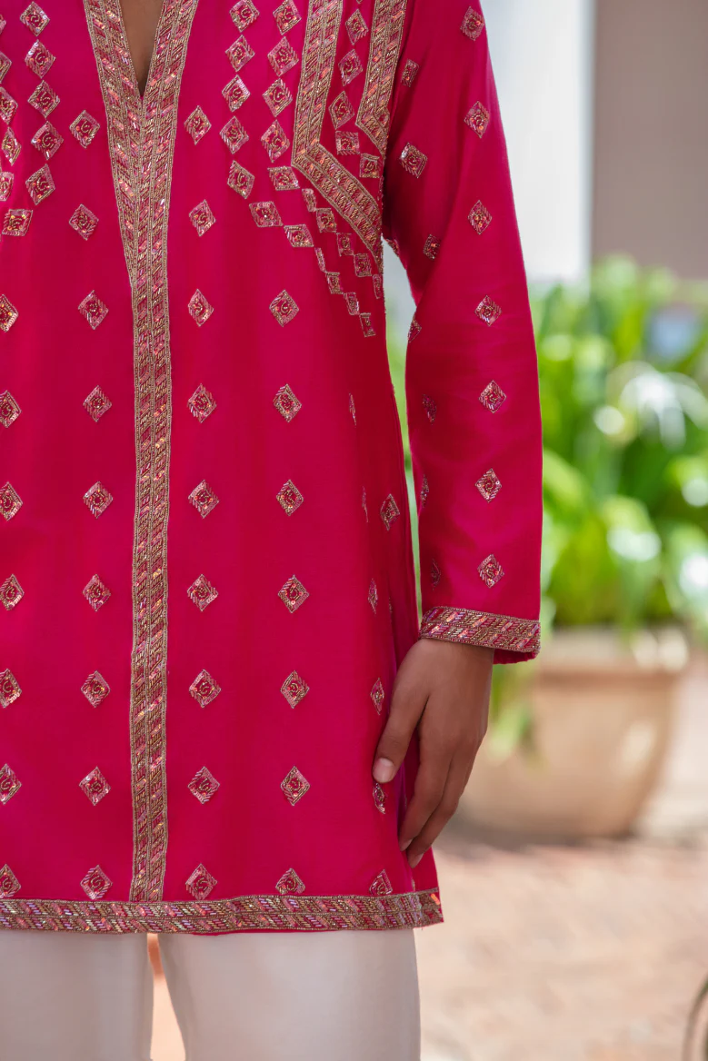 Lucien Kurta Set - Image 7