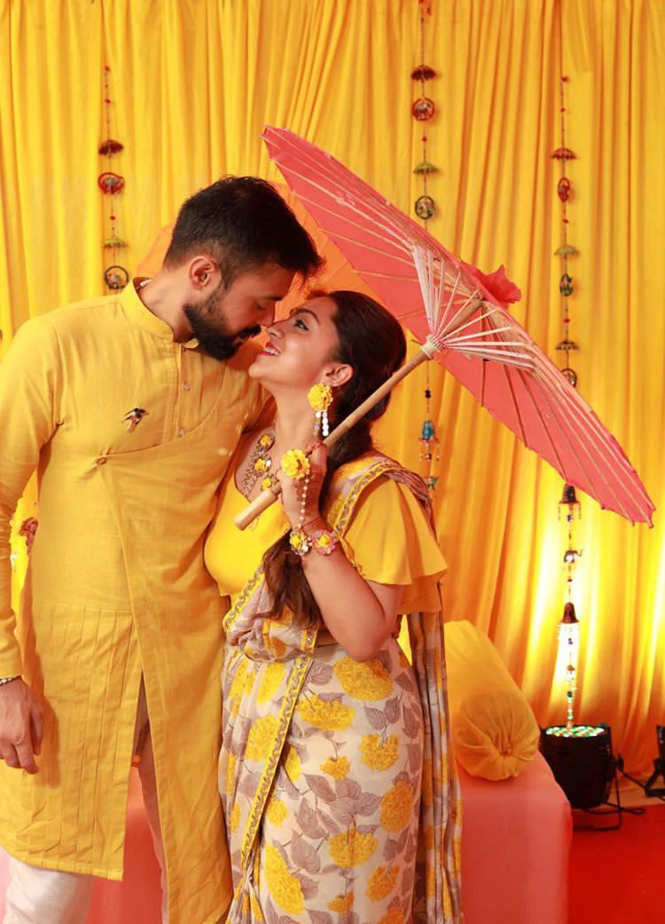Nipin Tharoor - Mustard Kurta With Off white Pant Set - Image 2