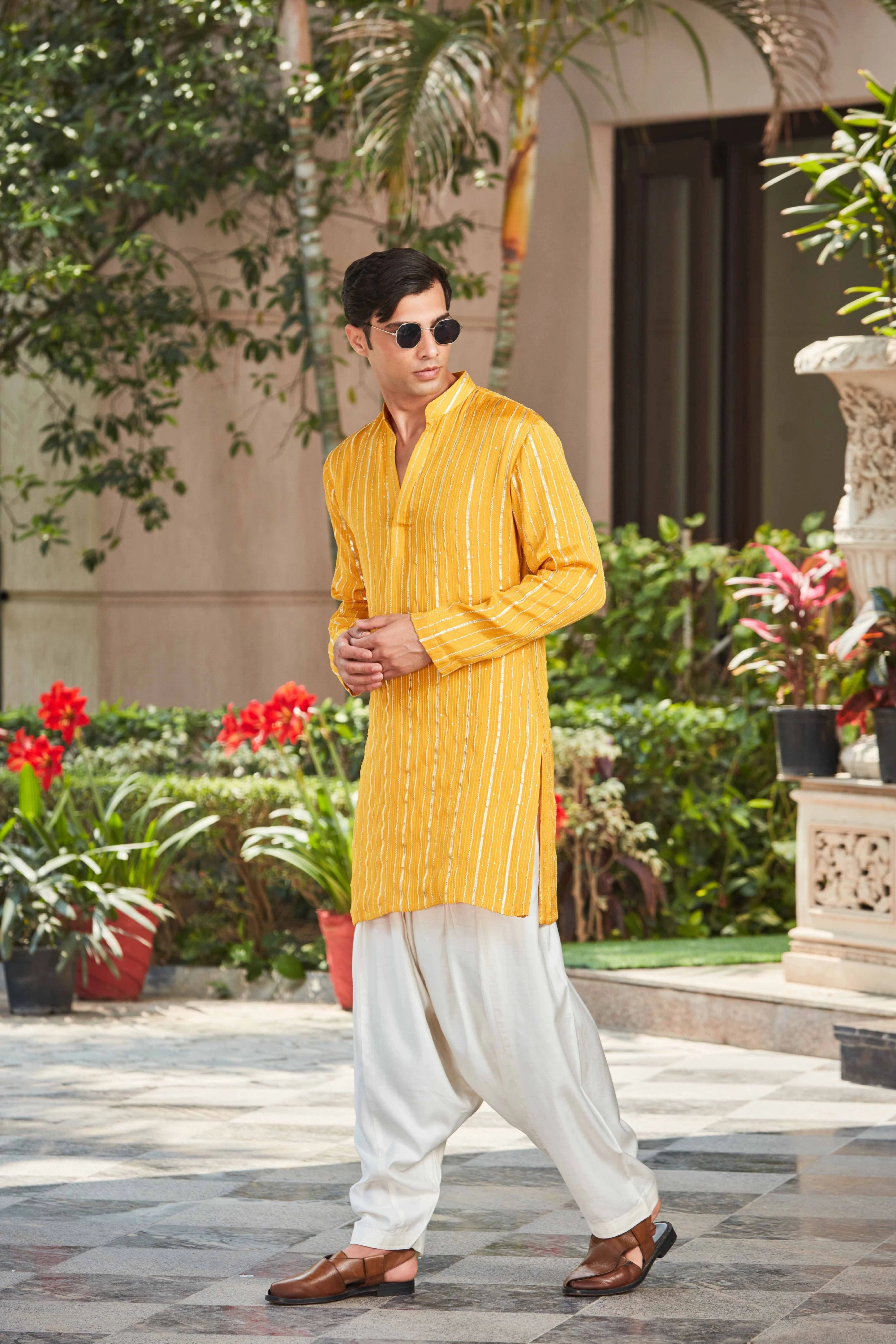 Nireka Kurta With Salwar Set - Image 3