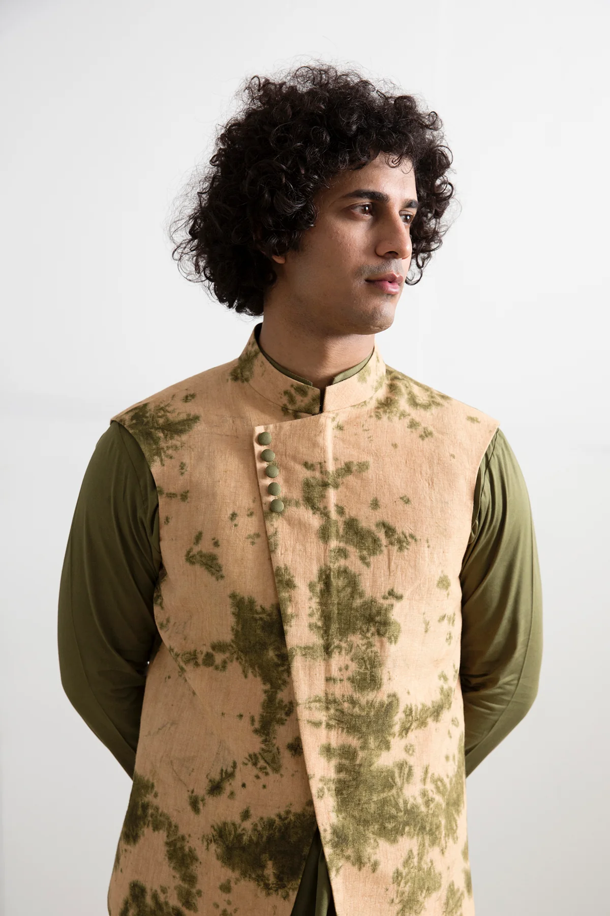 NOVA - TIE & DYE ASYMMETRIC JACKET WITH GREEN KURTA SET - Image 2