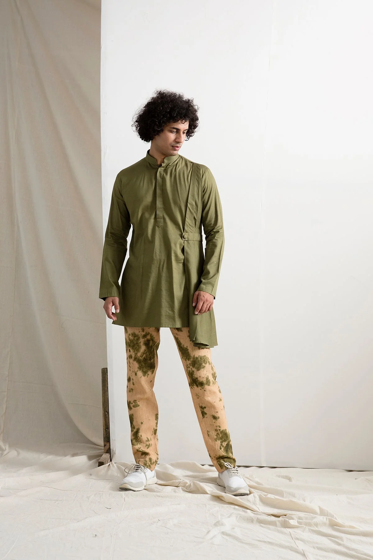 NOVA - TIE & DYE ASYMMETRIC JACKET WITH GREEN KURTA SET - Image 3