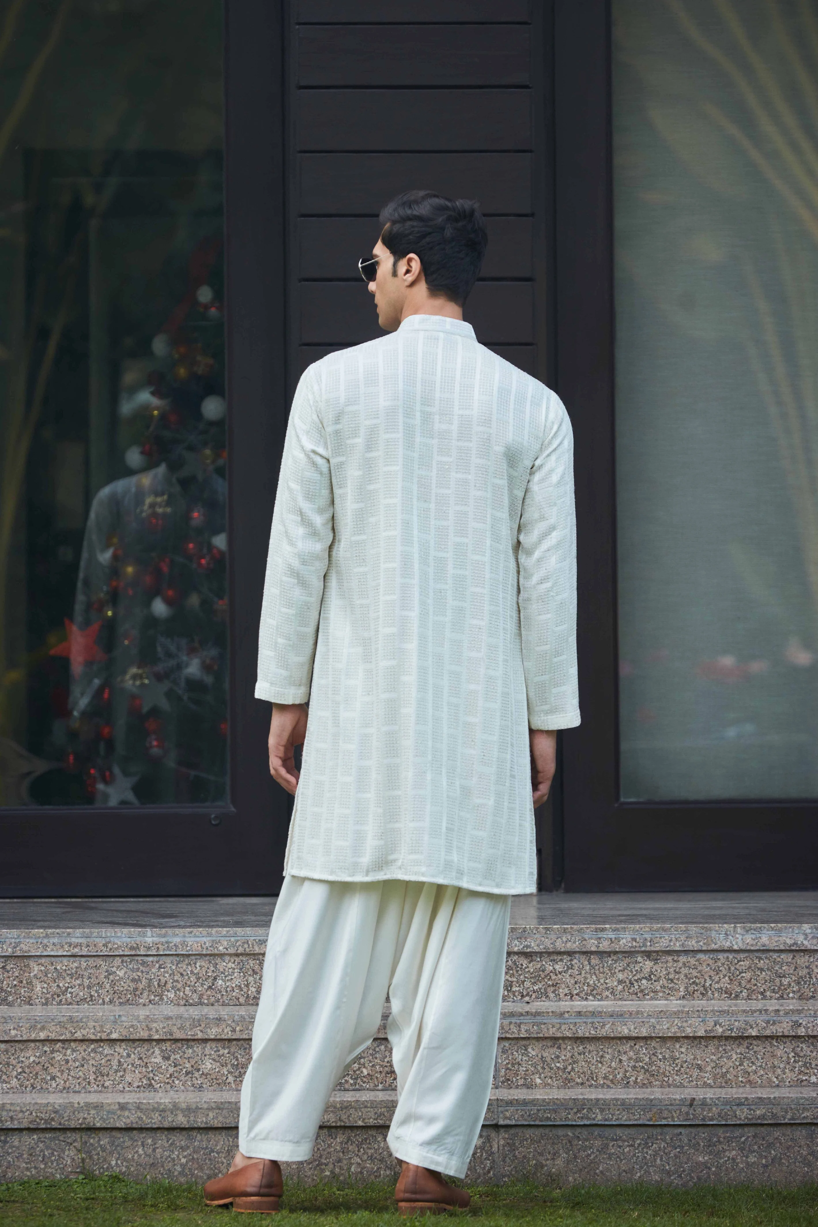 Tarusa - Off White Chikankari Kurta Set - Image 4