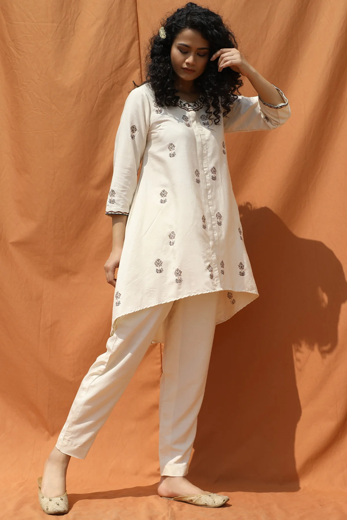 Off-White Tunic Top & Pants Set - Image 4
