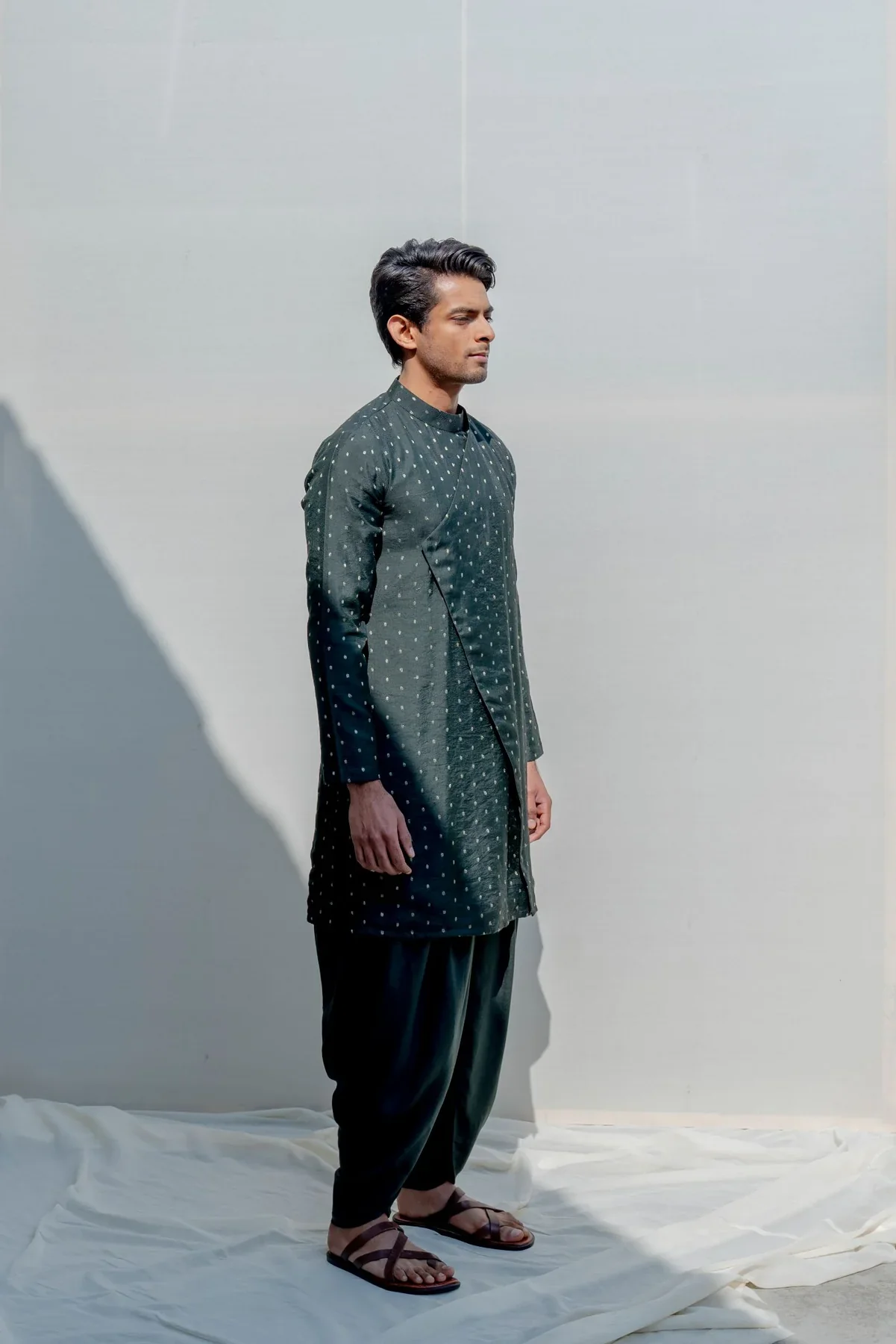 VAGABONG - Green Asymmetrical kurta With Tulip pant Set - Image 2