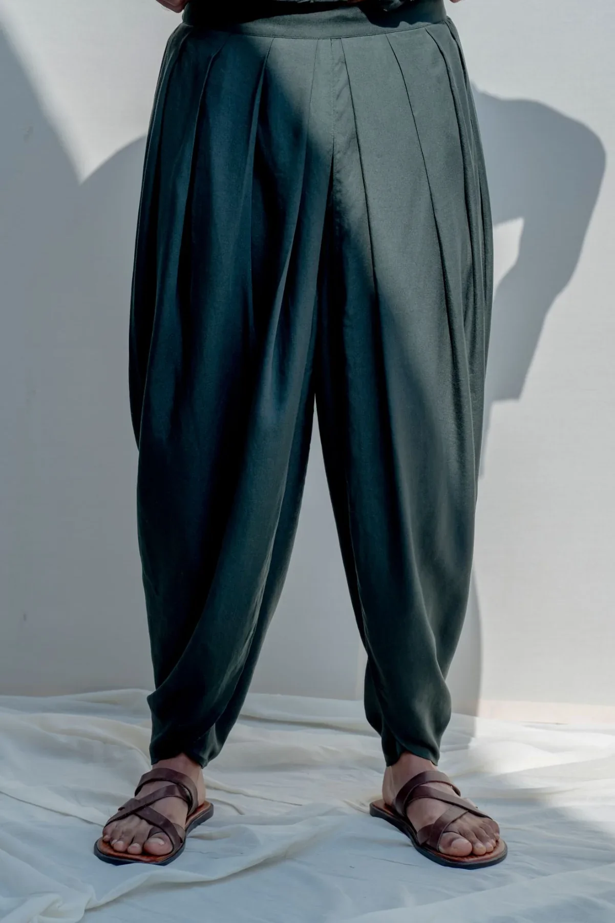 VAGABONG - Green Asymmetrical kurta With Tulip pant Set - Image 5
