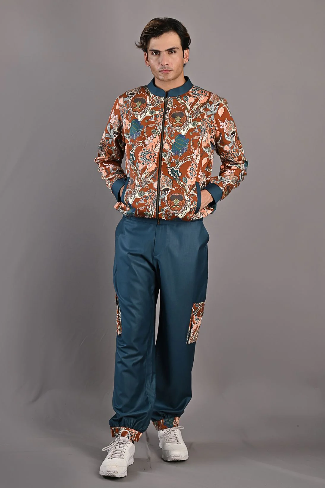 VIVENDEL - MAROON & MULTI PRINTED BOMBER JACKET WITH TEAL GREEN JOGGERS SET - Image 2