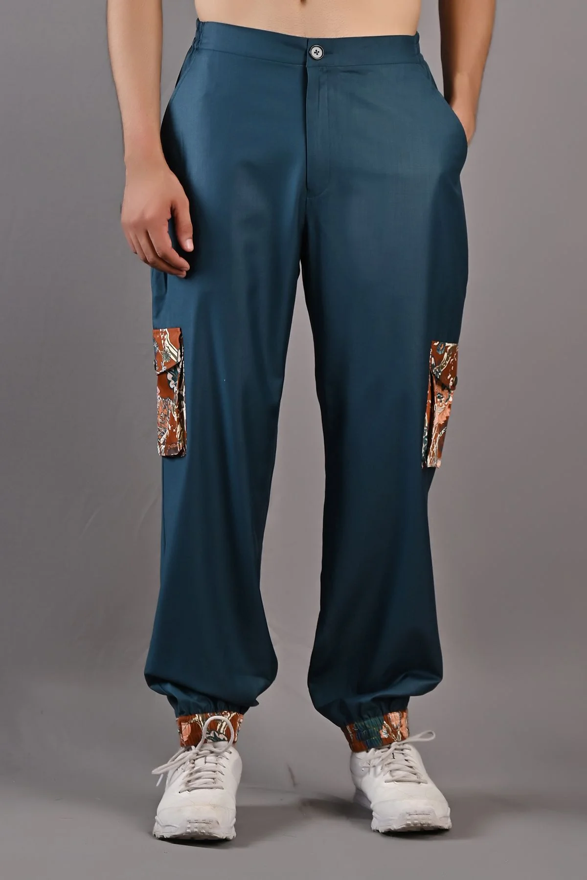 VIVENDEL - MAROON & MULTI PRINTED BOMBER JACKET WITH TEAL GREEN JOGGERS SET - Image 6