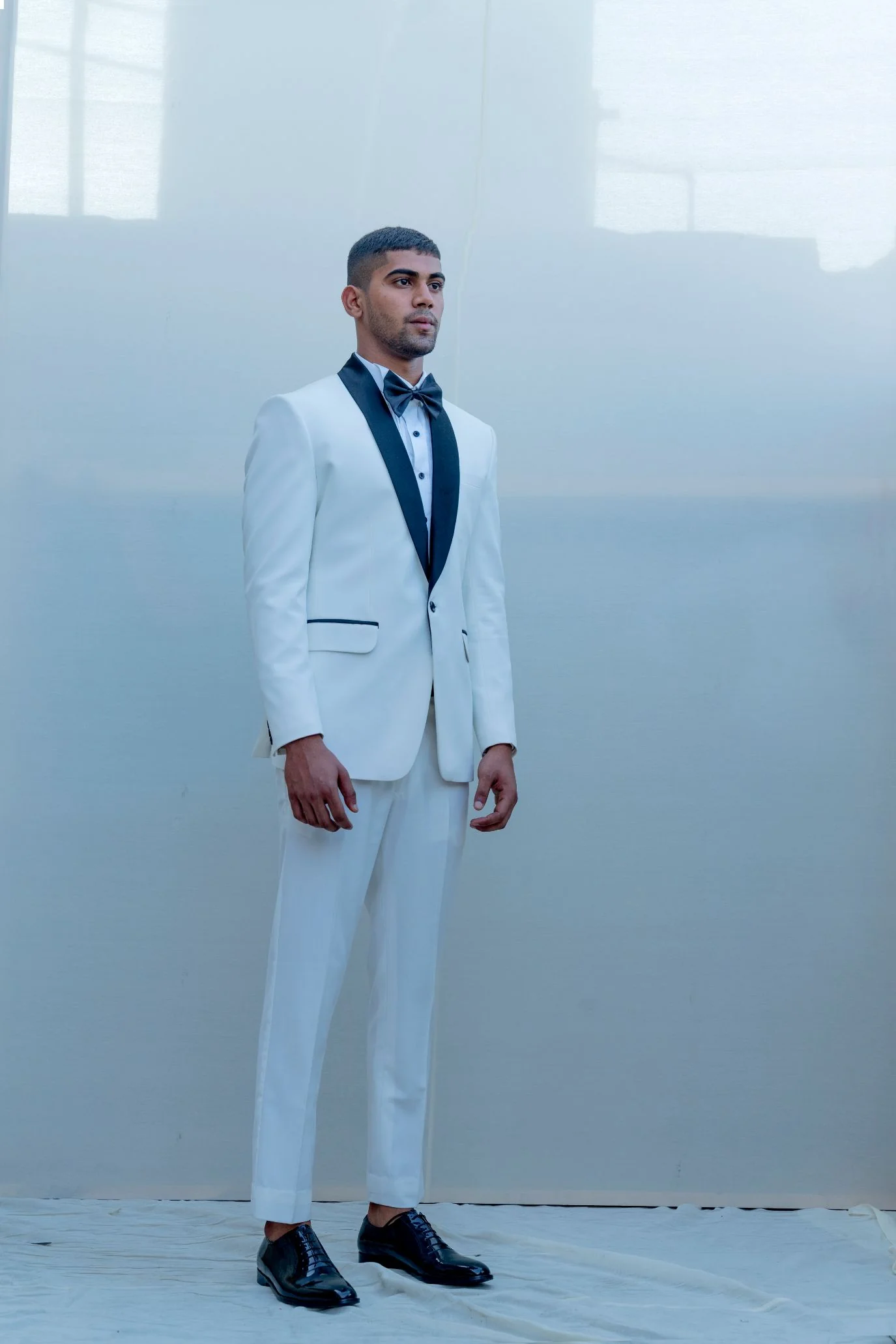 Yin- White Tuxedo Set - Image 3
