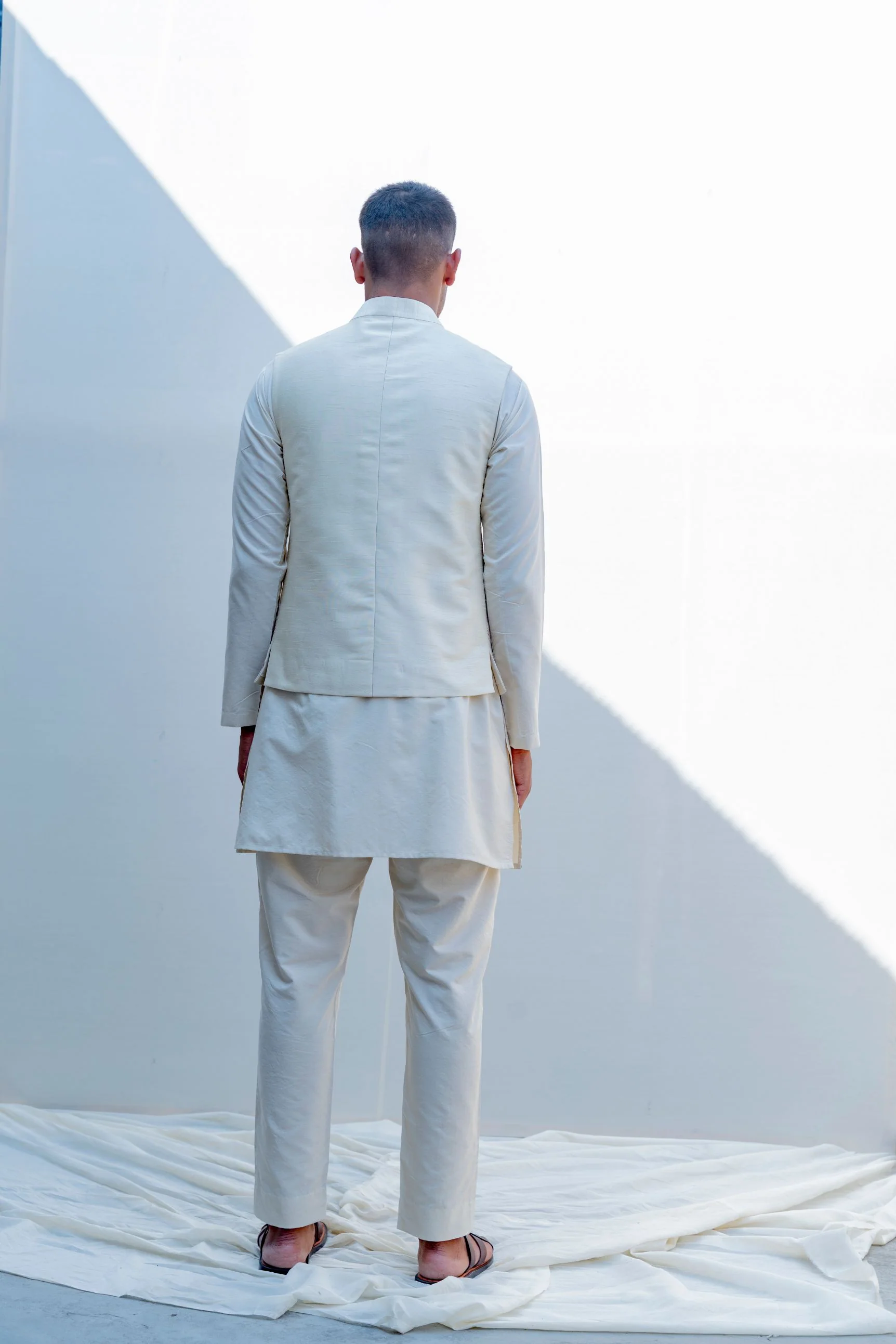 Zingaro- Off White Overlapped Cross Embroidered Jacket With Kurta Set - Image 5